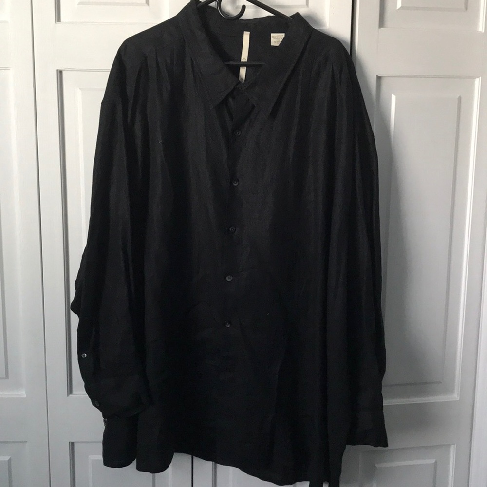 Long sleeved linen shirt